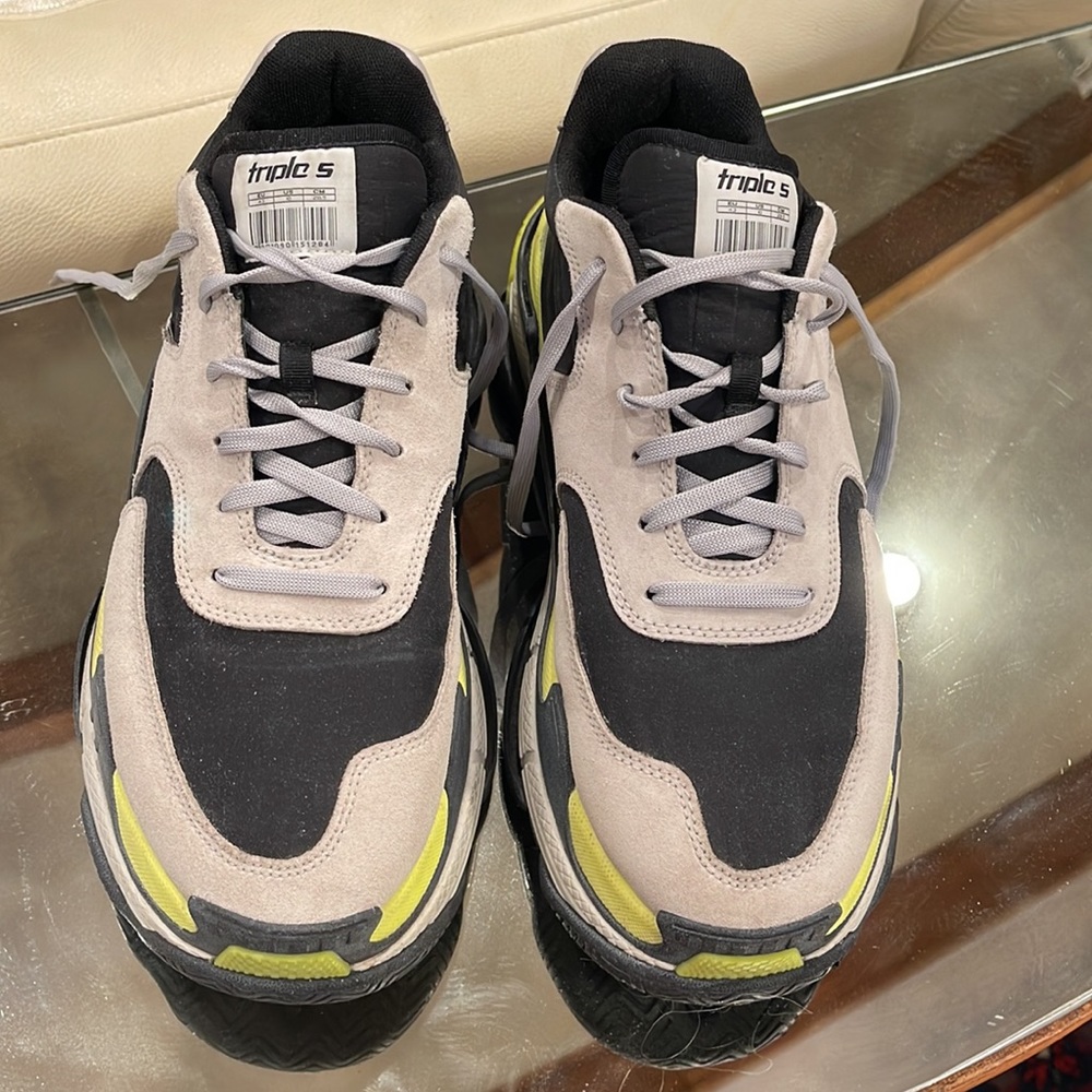 Balenciaga Triple S men’s sneakers size 10. Authentic and in good condition - Picture 2 of 13